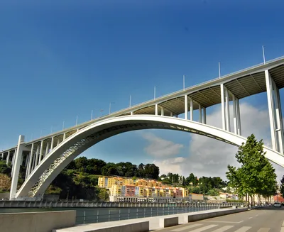 Porto Charming 2-Hour Sunset or Daytime Sailboat Cruise on the Douro River