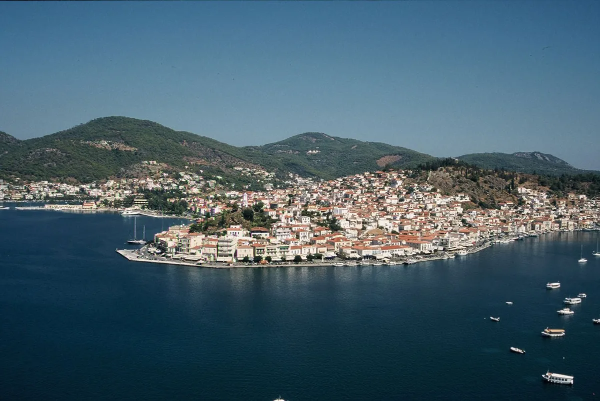 Hydra, Poros, and Aegina Day Cruise with Lunch from Athens