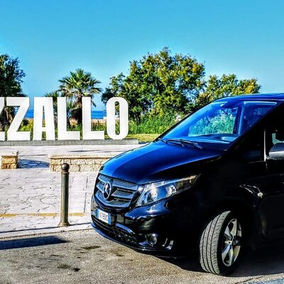 TAXI from Pozzallo port to SIRACUSA with tour Option or viceversa