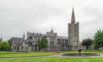 Dublin Historical Centre Food Tour with 8 Food Tastings and Drinks