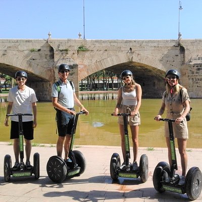1-Hour Segway Tour in Valencia + Full-Day Bike Rental