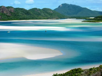 Camira Sailing Adventure through Whitsunday Islands with Hill Inlet and Whitehaven Beach