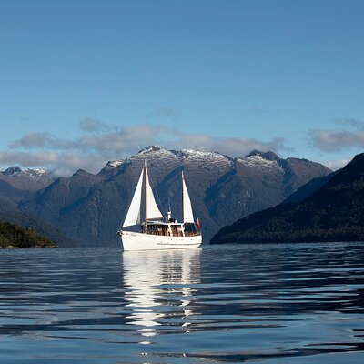Fiordland Historic Cruises