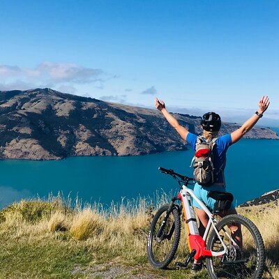 Guided Electric Mountain Bike Tour- Akaroa Explorer