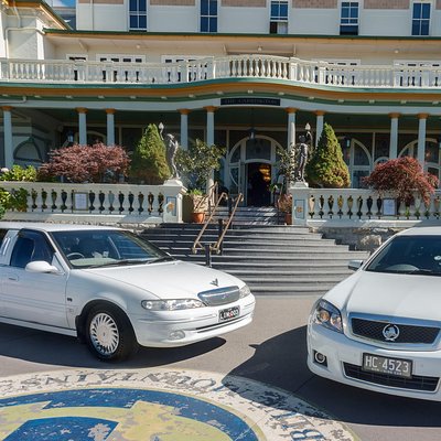 Blue Mountains Limousine Airport to Blue Mountains transfer
