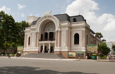 Ho Chi Minh City Super Niche 4-Hour Walking Street Food Tour with Taxi Pickup and 10 Dishes