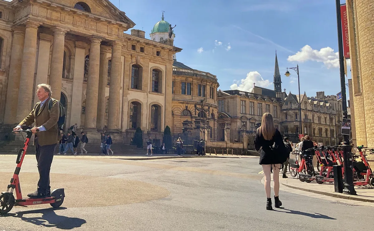 Harry Potter Walking Tour in Oxford Including New College and Bodleian Library
