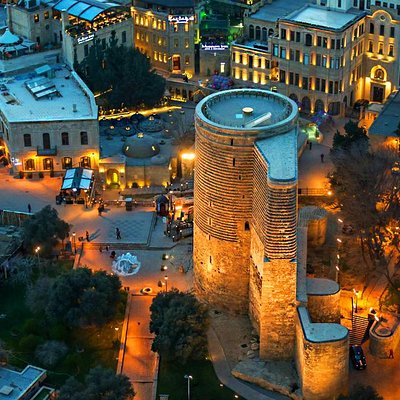 Baku Night City Walking Tour