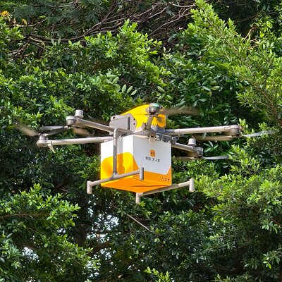 Shenzhen Tech Tour: Robotaxi, Drone Delivery & Innovation Demos