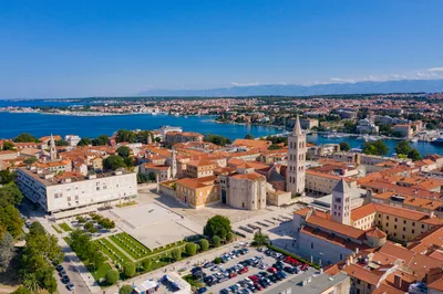 Zadar to Plitvice Lakes National Park Guided Day Tour with Pre-Booked Tickets