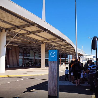 Airport Transfer: Noumea to La Tontouta International Airport