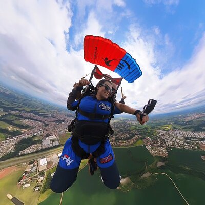 Parachute jump in Boituva with 360o Vision