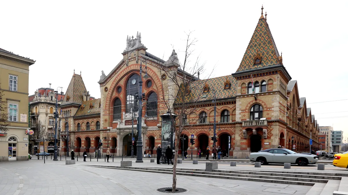 Budapest Culinary & Wine Tour with Lunch and Tastings