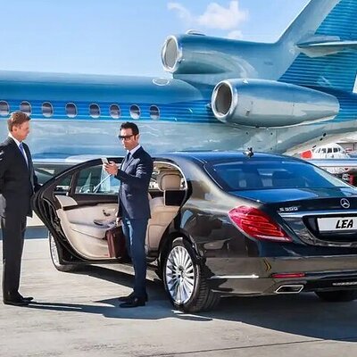 Private Transfer City Centre To or From London Gatwick Airport