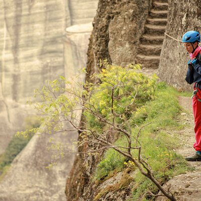 3-Hour Hiking and Scramble Guided Tour of Great Saint in Meteora