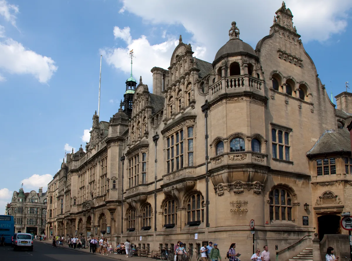 Oxford Walking Tour of Inspector Morse, Lewis and Endeavour Filming Locations