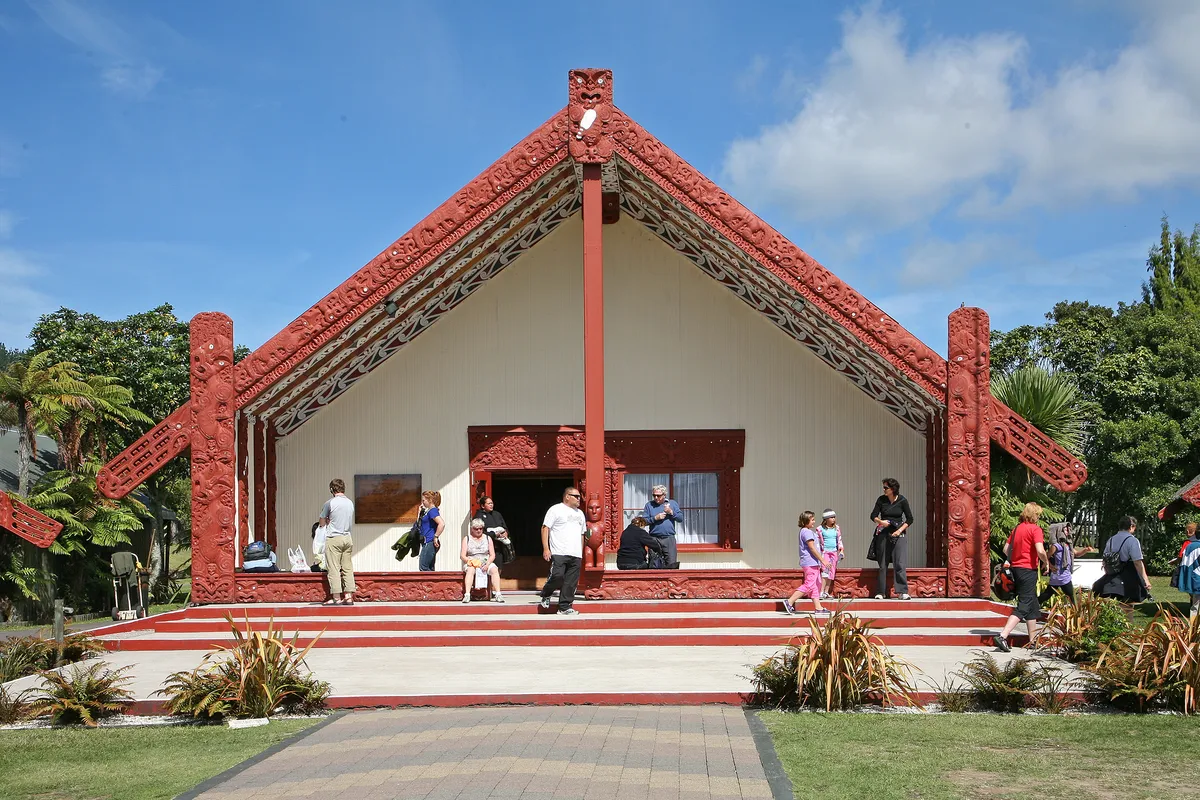 Rotorua Small-Group Day Tour from Auckland with Te Puia and Lake Rotorua