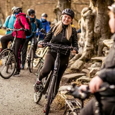 Guided EL-Bike tour in the city of Haugesund and Coastal path