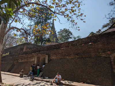 Chiang Mai Night Tour: Wat Umong and Doi Suthep Temple in 3.5 Hours