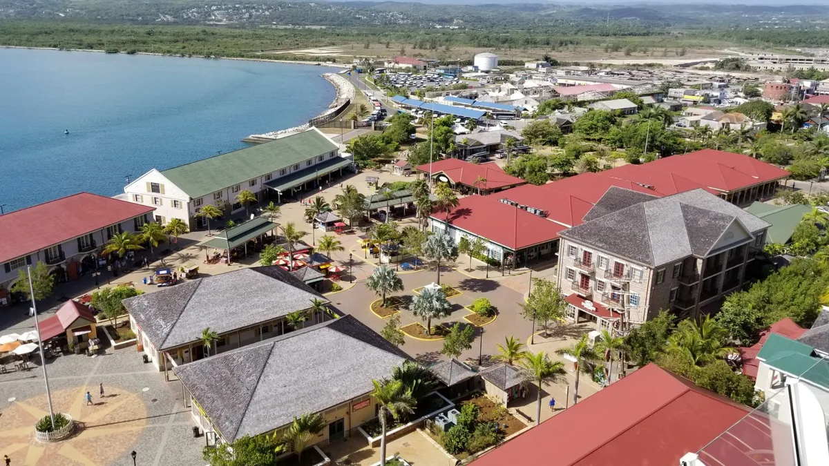 Jamaica Martha Brae Bamboo Rafting with Bus Transportation from Montego Bay