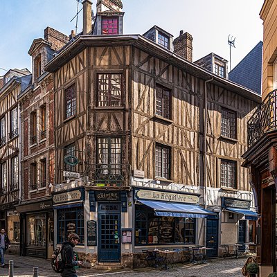 Rouen Private Walking Tour With A Professional Guide