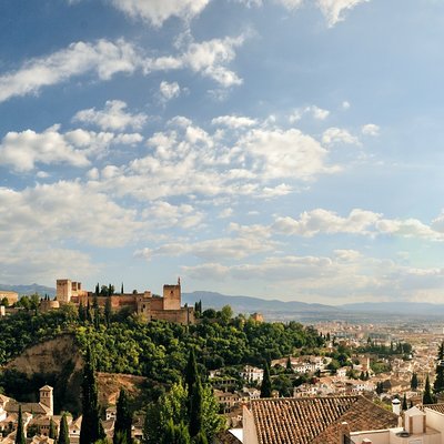 Walk Granada's Skyline Tour