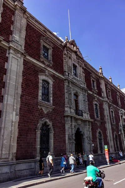 Mexico City Muralism Tour: La Catrina, Diego Rivera’s Legacy & Frida Kahlo