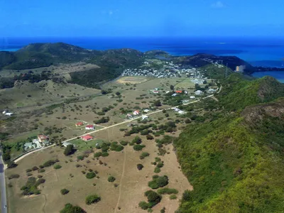 Antigua 3.5-Hour Self-Drive Reef Rider Boat and Snorkeling Tour