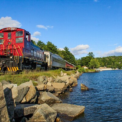 Winnipesaukee Scenic Railroad