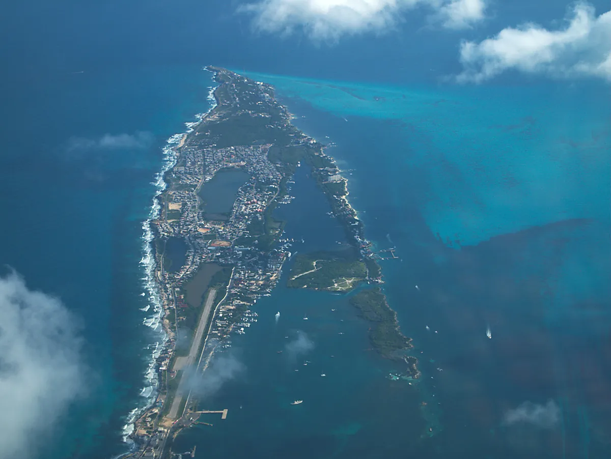 Cancun Adults Only Party Cruise to Isla Mujeres with Open Bar