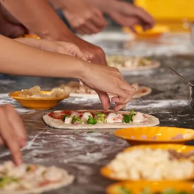 Pizza & Tiramisu Class at a Cesarina's home with tasting in Aosta