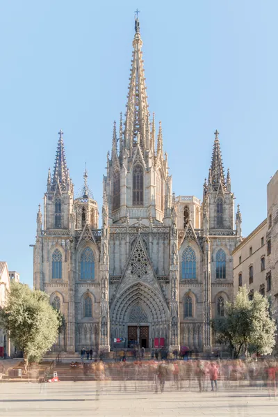 Barcelona Walking Tour of Old Town, Gothic Quarter, Ramblas, and Gaudi Architecture