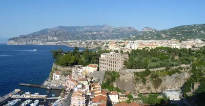 Amalfi Coast Private Boat Tour with Stop in Positano