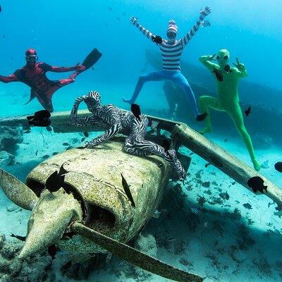 Sea Scooter Snorkel Tour - Lagoon Discovery : Wrecks, Coral Gardens and Tropical Fishies