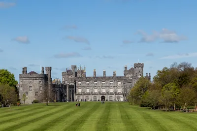 Kilkenny Walking Tour with Local Certified Guide John Britton