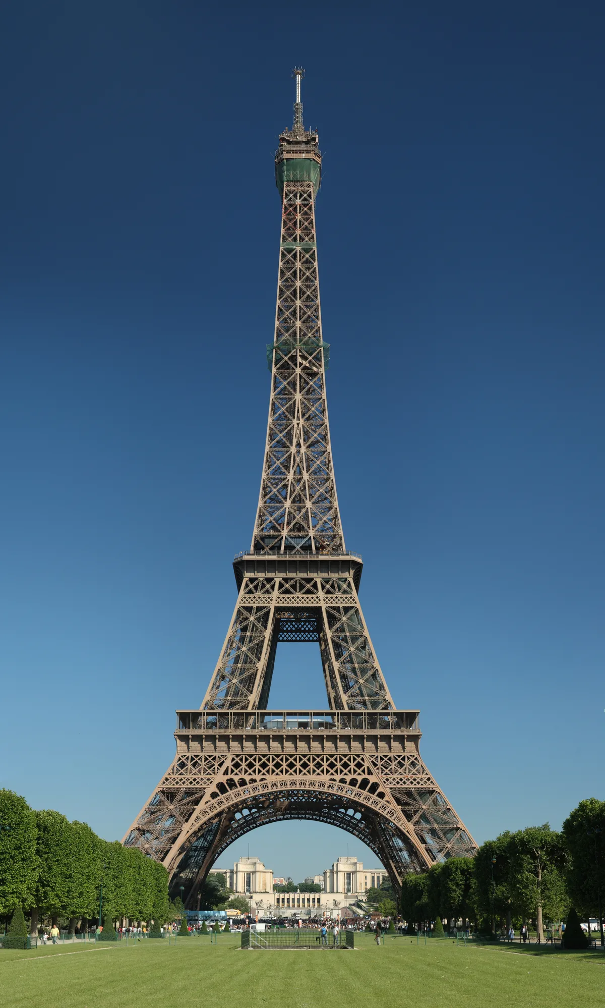 Eiffel Tower Small-Group Access to 2nd Floor by Elevator in Paris