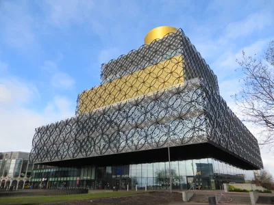 Birmingham Walking Tour Today: Canals, Victorians & Modern Architecture (1:30pm)