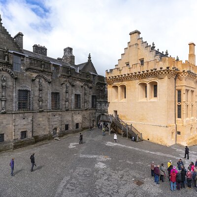 Explore Stirling in 90 minutes with a Local - Private Tour