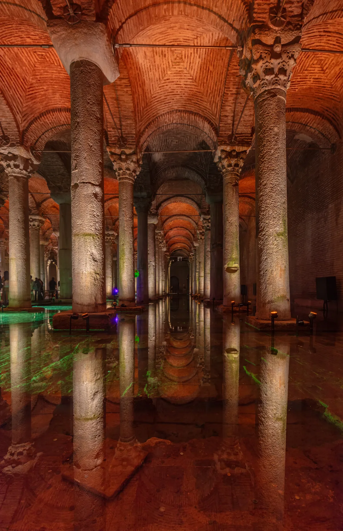 Basilica Cistern and Topkapi Palace Private Guided Tour with Skip Line in Istanbul