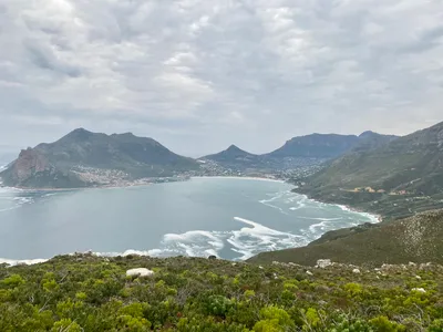 Cape Town 25-Minute Helicopter Flight with Complimentary V&A Waterfront Boat Cruise
