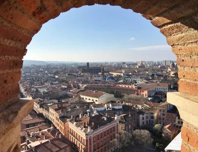 Toulouse Food and History Walking Tour with a Chef in English
