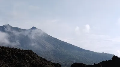 Mount Batur Jeep Sunrise Tour with Breakfast and Black Lava Visit