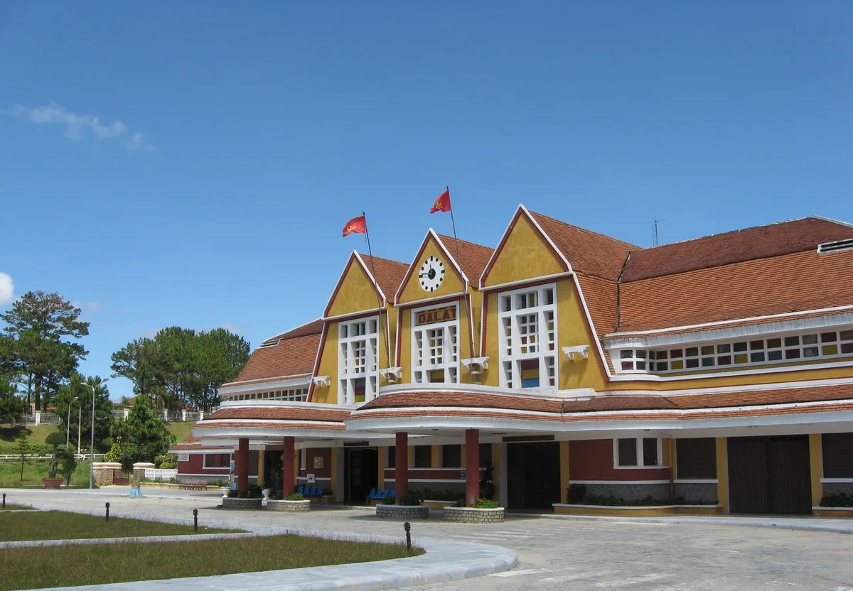 Da Lat 6-Hour Cloud Hunting and Dawn Glow Tour 4:00 - 10:00 AM