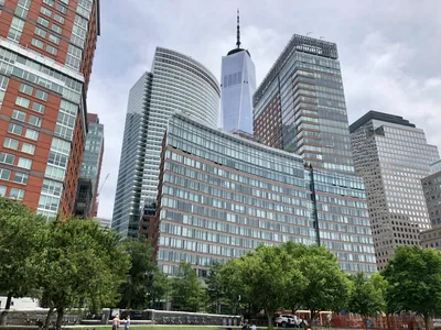 New York City Statue of Liberty and Ellis Island Guided Walking Tour with Ferry