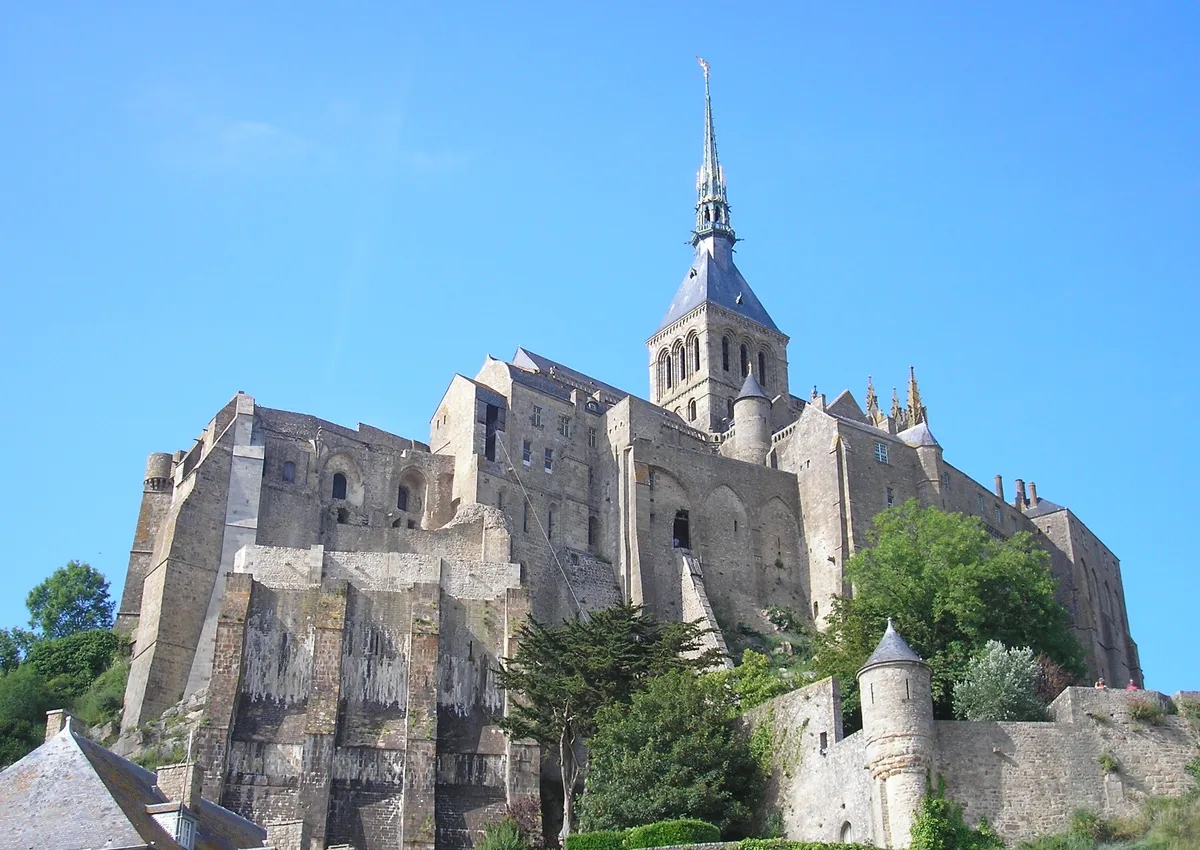 Mont Saint Michel 2-Hour Guided Walking Tour with Abbey Entrance Option