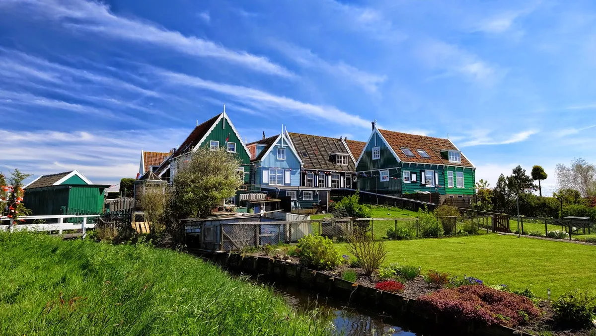 Amsterdam Countryside Half-Day Bike Tour with Small Group
