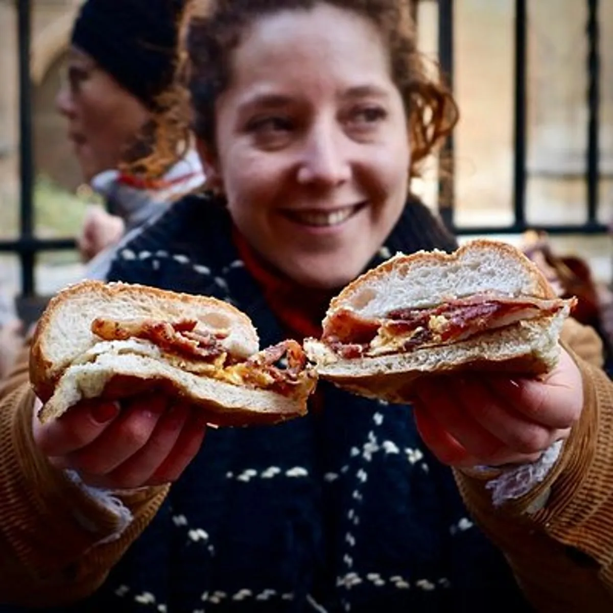 London Bridge & Borough Market Food Tour with 7 Authentic Dishes