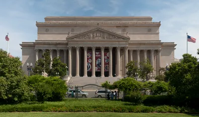 National Archives Semi-Private VIP All Access Walking Tour with Skip-the-Line Entry