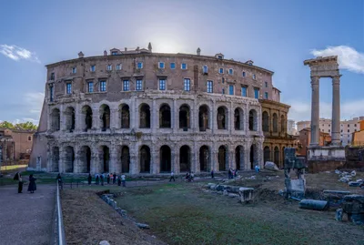 Rome 12 Highlights Full-Day Private Tour by Car