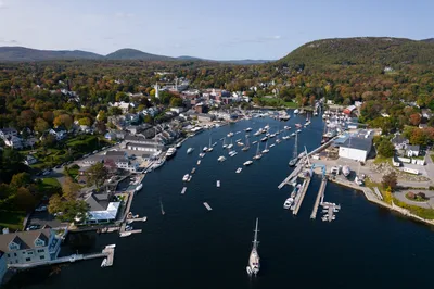 Windjammer Classic 2-Hour Sunset Sail from Camden, Maine on the Appledore II